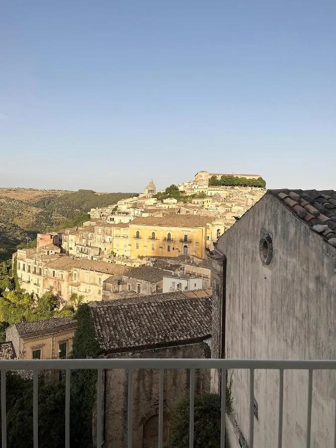 La Casa Di Irene - Suites Con Vista Ragusa Appartamento