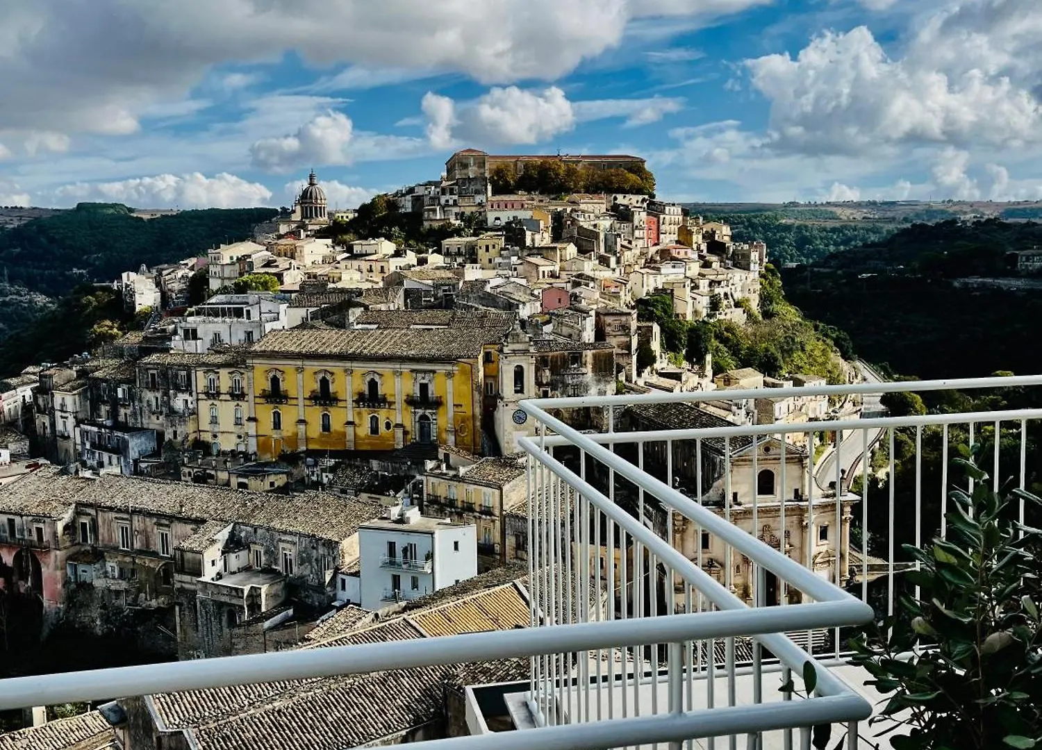 La Casa Di Irene - Suites Con Vista Ragusa Apartment