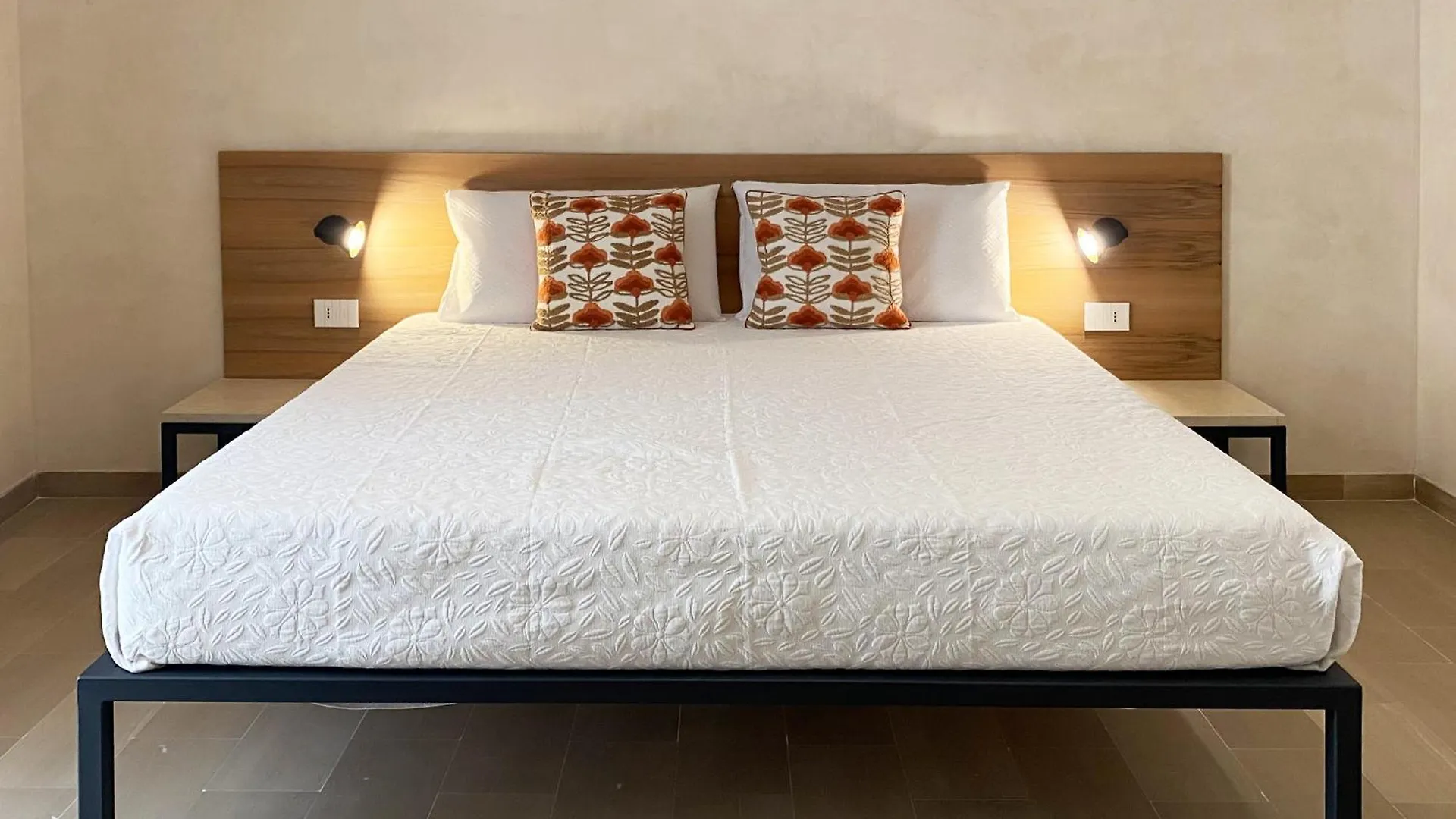 Apartment La Casa Di Irene - Suites Con Vista Ragusa Italy