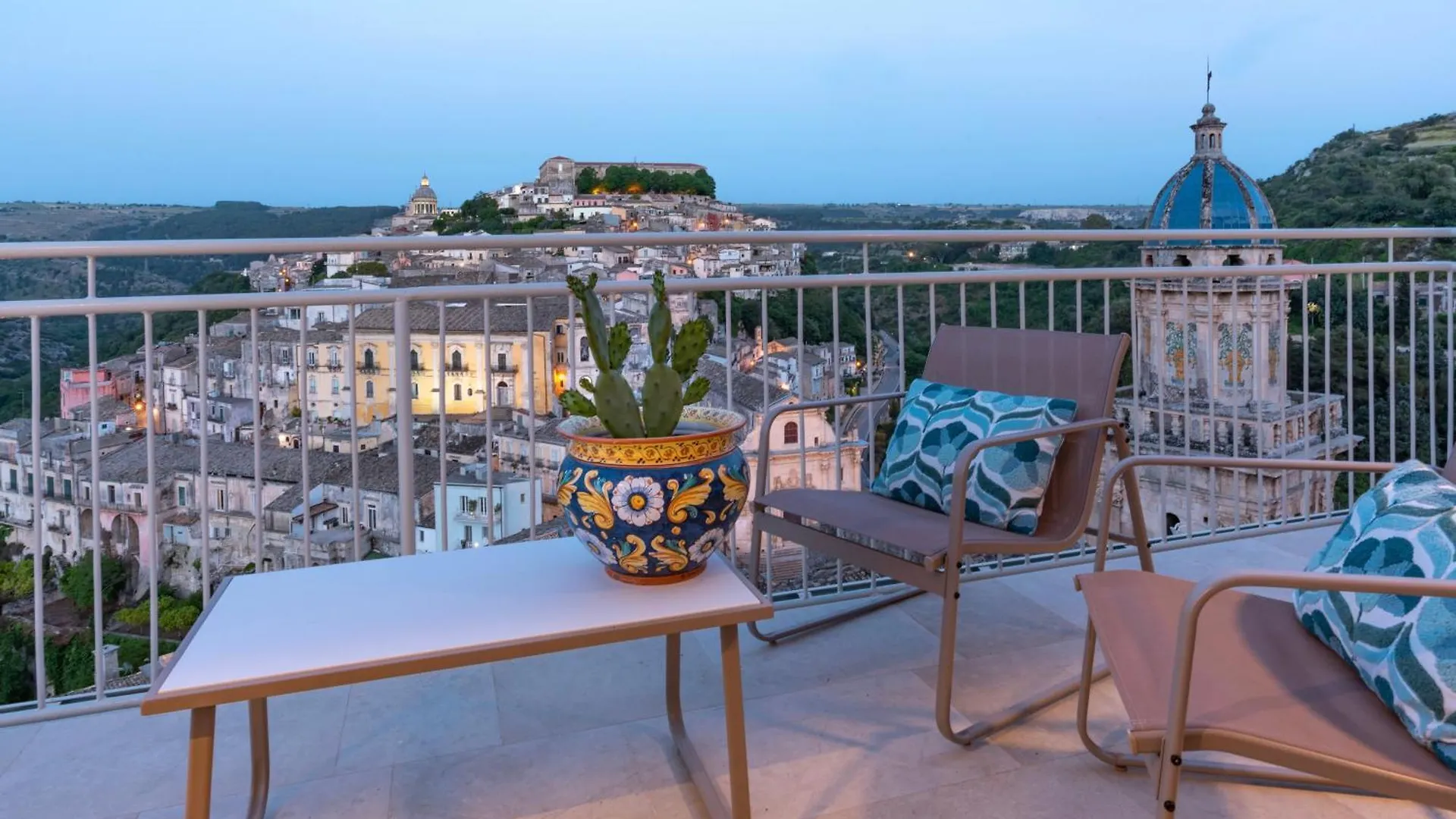 Apartment La Casa Di Irene - Suites Con Vista Ragusa