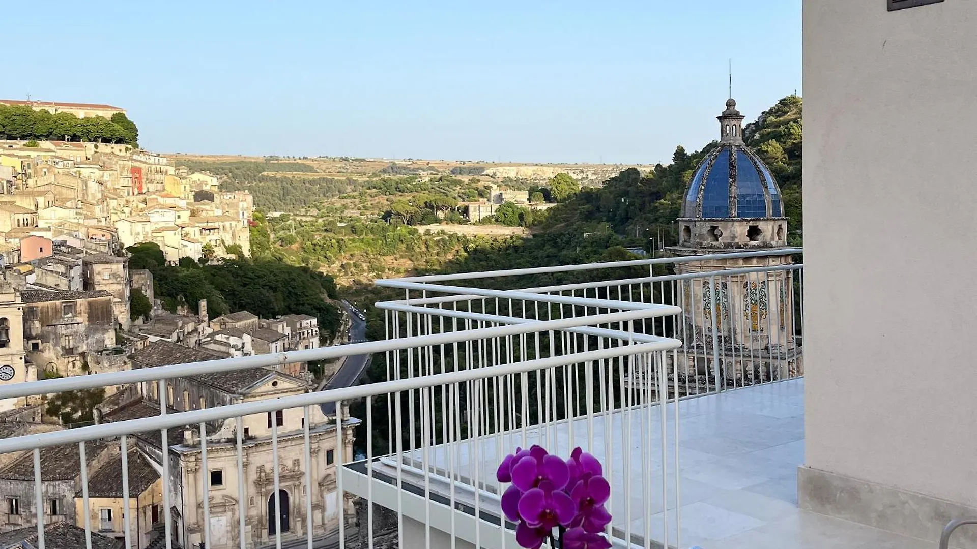 La Casa Di Irene - Suites Con Vista Ragusa Italy