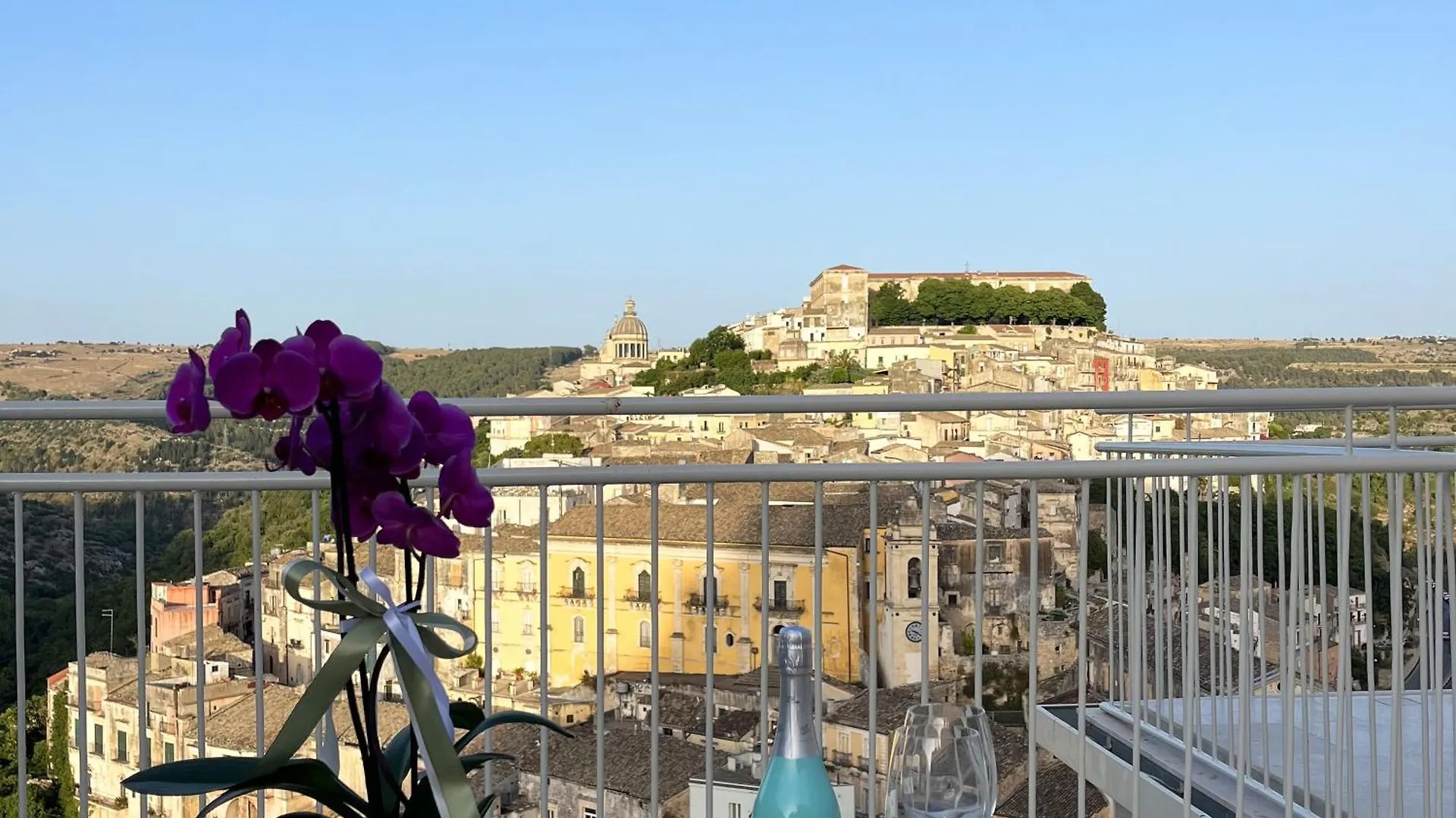 Apartment La Casa Di Irene - Suites Con Vista Ragusa Italy